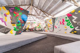 Vertigo Oriente - Climbing Center